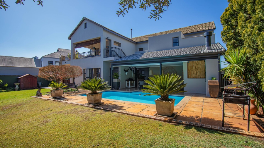 3 Bedroom Property for Sale in The Coves North West